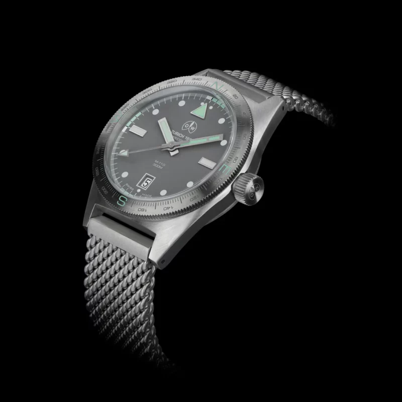 Ollech &amp; Wajs OW M-110 M Armband i rostfritt stål Automatisk klocka Swiss made